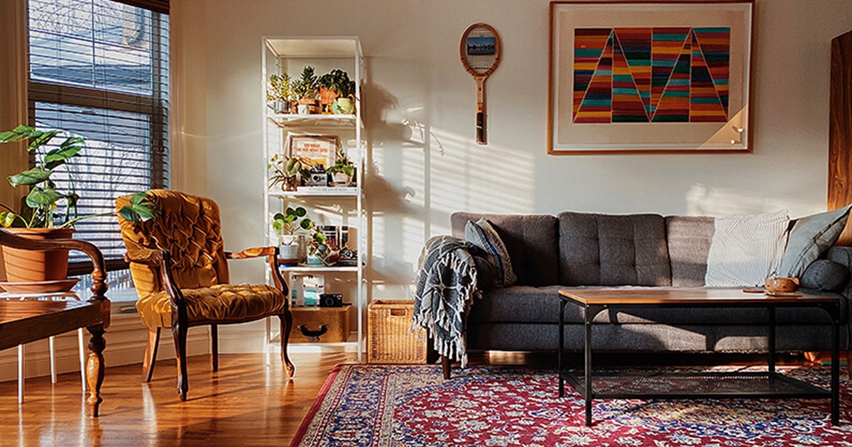 Rug in colourful living room