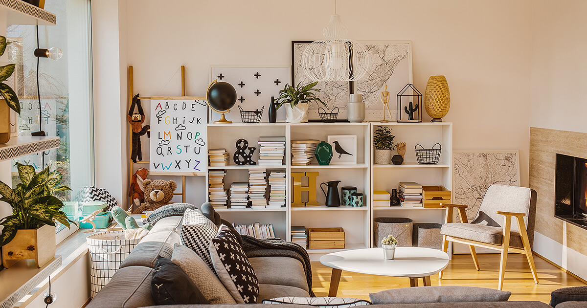 Living room vertical spaces