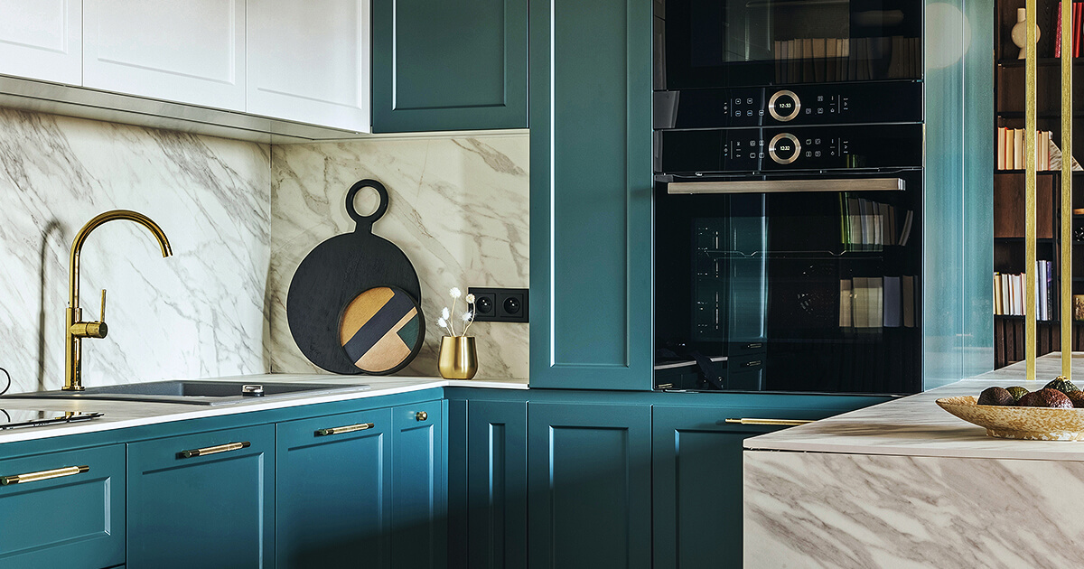 Turquoise and white with marble kitchen cabinets