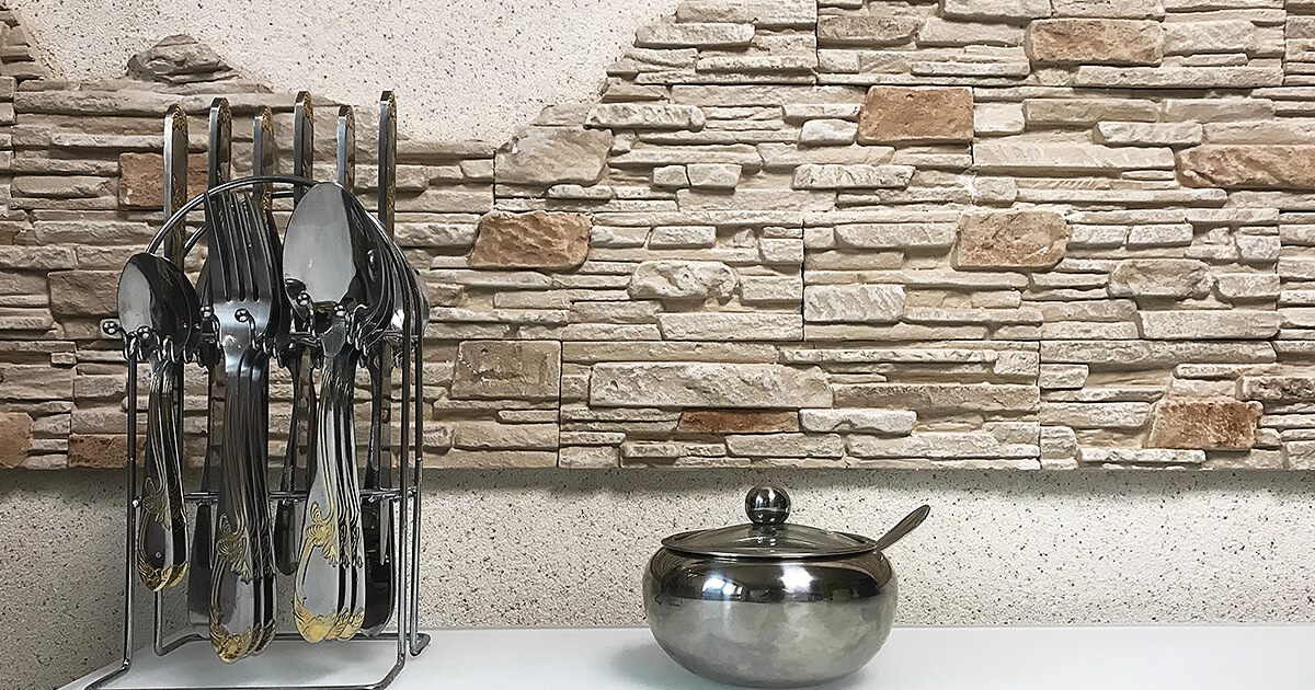 Splashback with textured surface