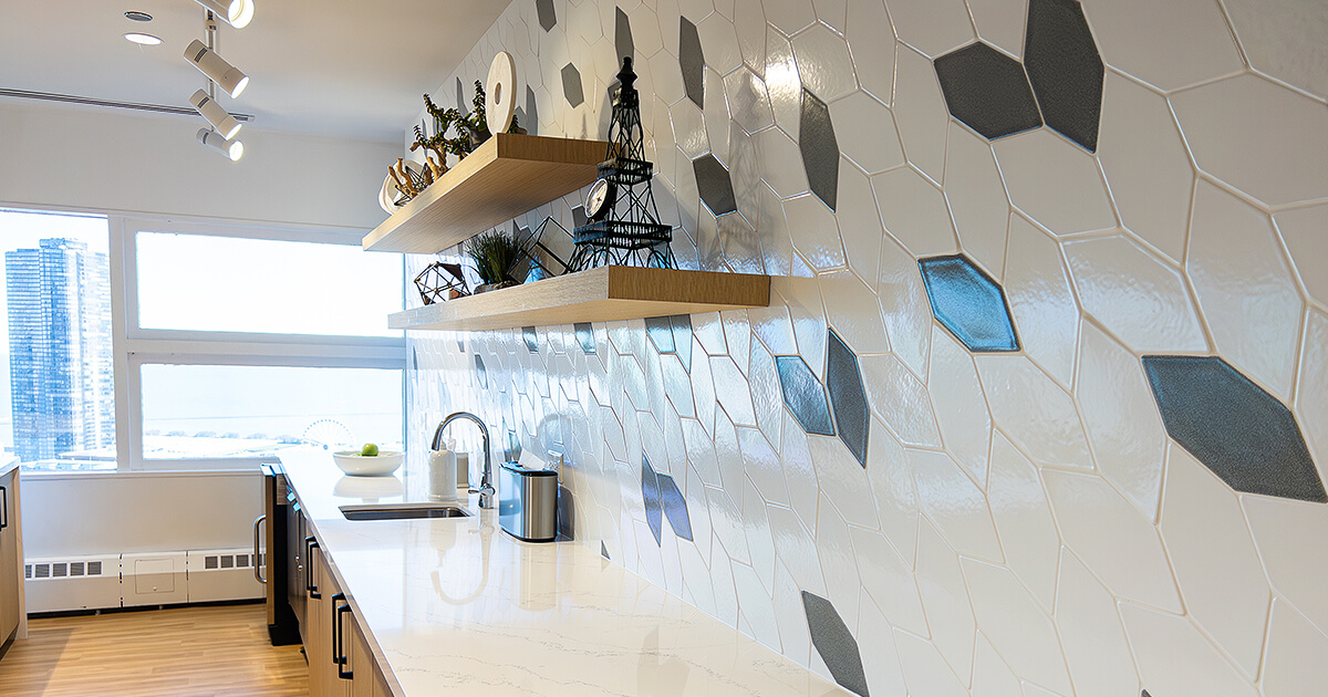 Splashback with unusual shapes